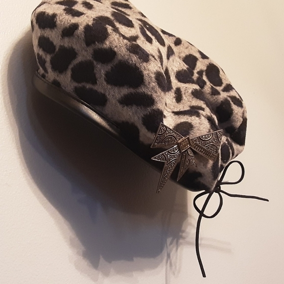 LEOPARD LEATHER TRIM BERET - Picture 1 of 2
